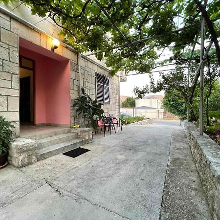 Apartmani Miro Требине Екстериор снимка