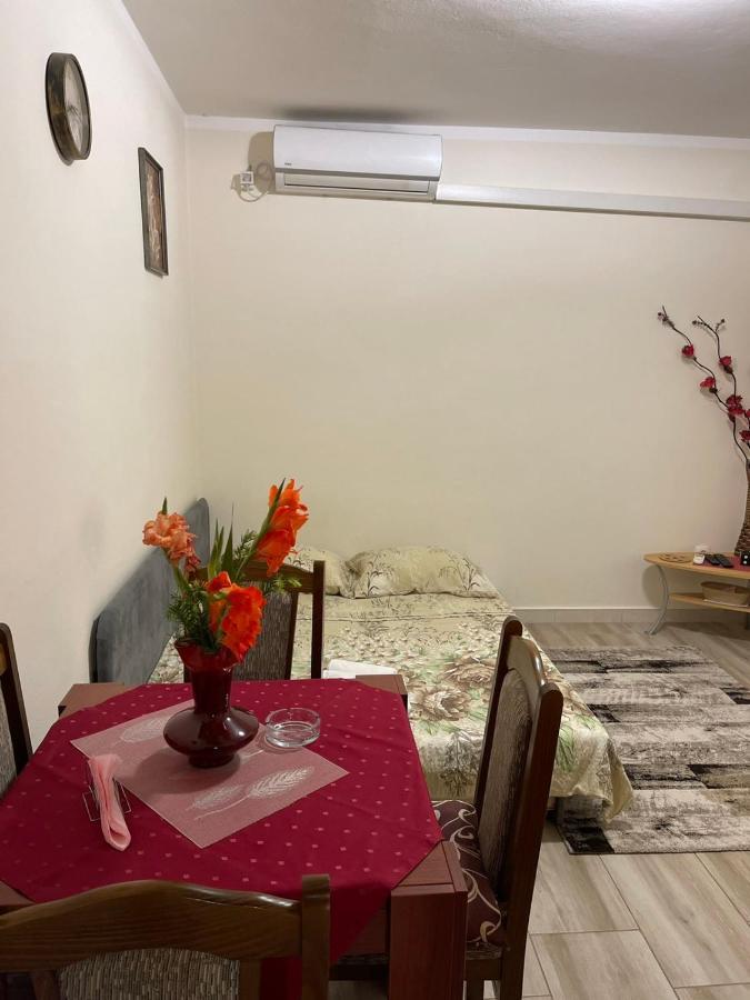 Apartmani Miro Требине Екстериор снимка