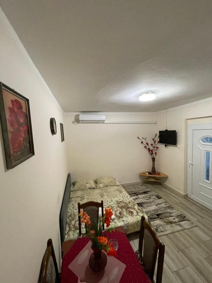 Apartmani Miro Требине Екстериор снимка